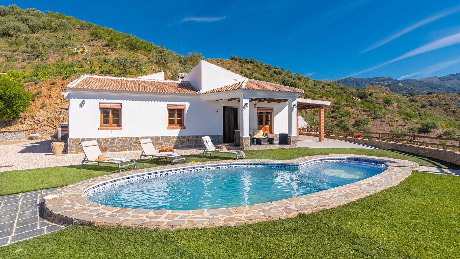 Finca La Diosa Salares by Ruralidays in Salares, Cordillera Penibética