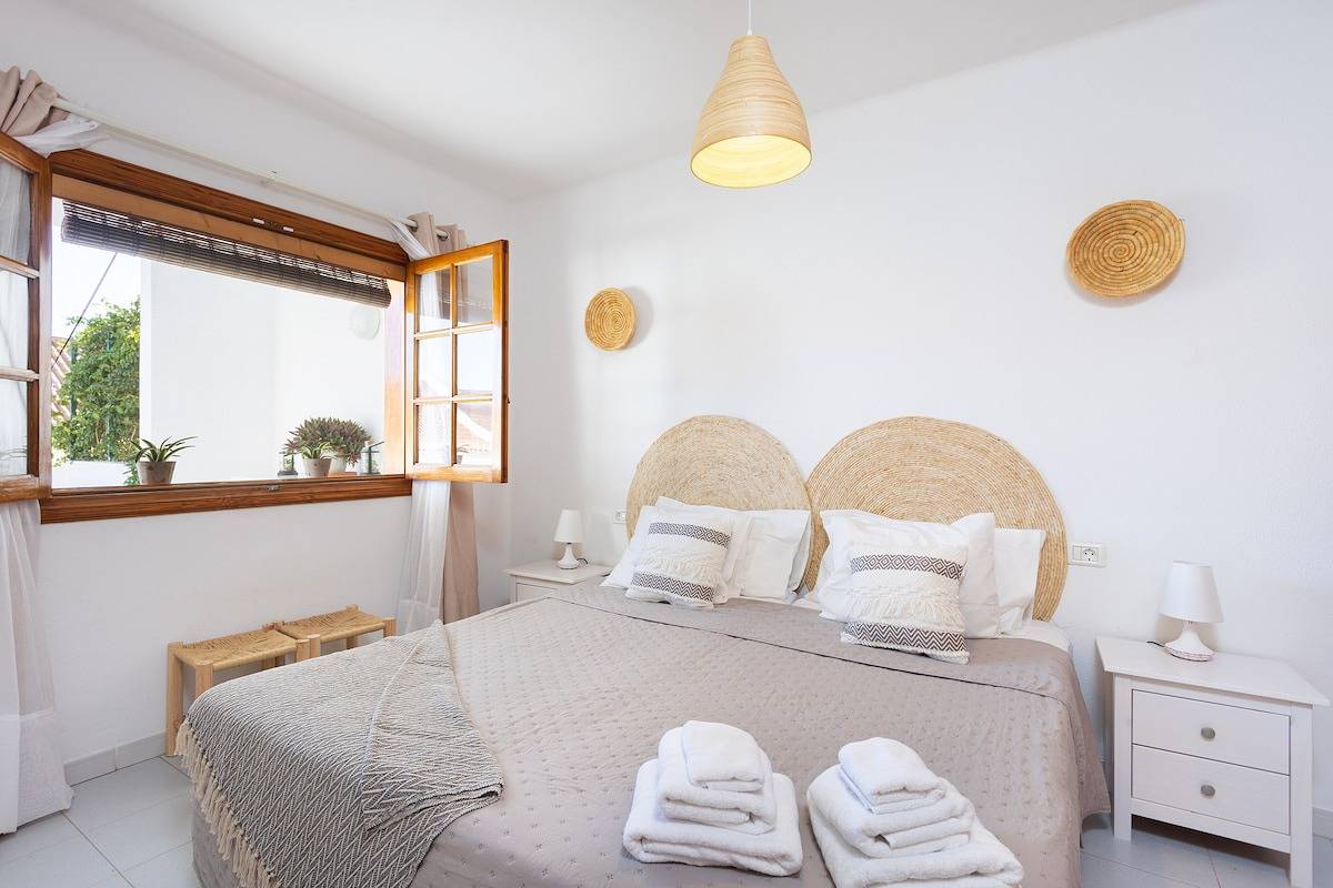 Entire apartment, Home2Book Stylish Apt Pool & Terrace, Sand Club in Oasis del Sur, San Miguel de Abona