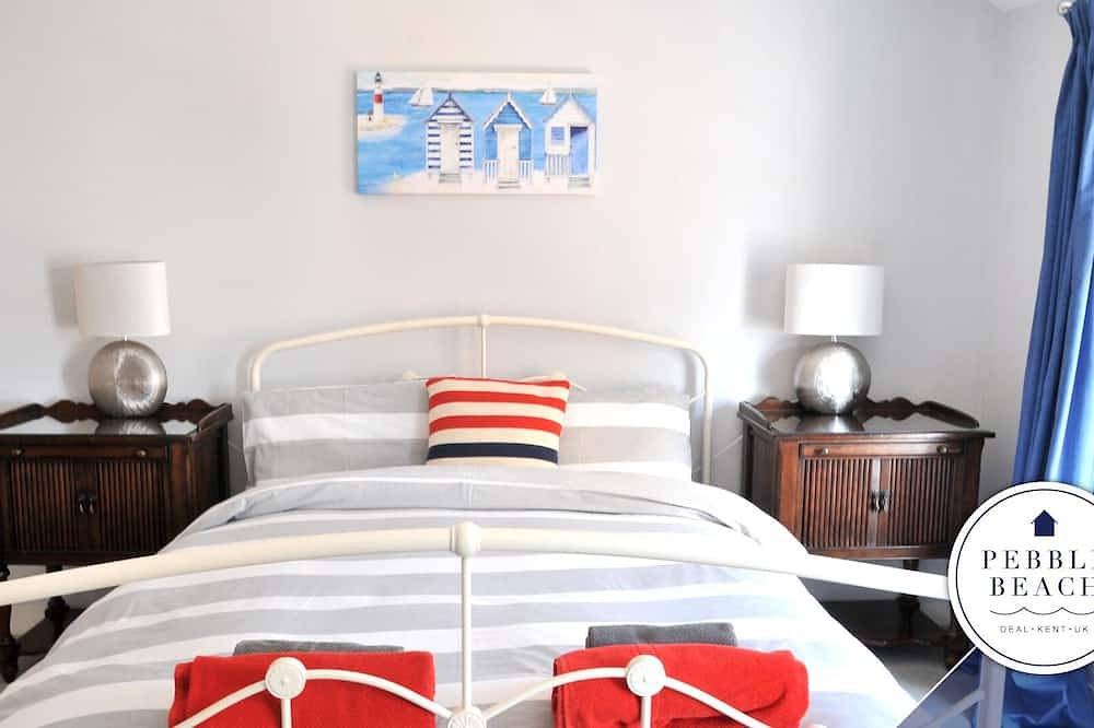 Just 50 meters from the pebble beach in Deal, Kent