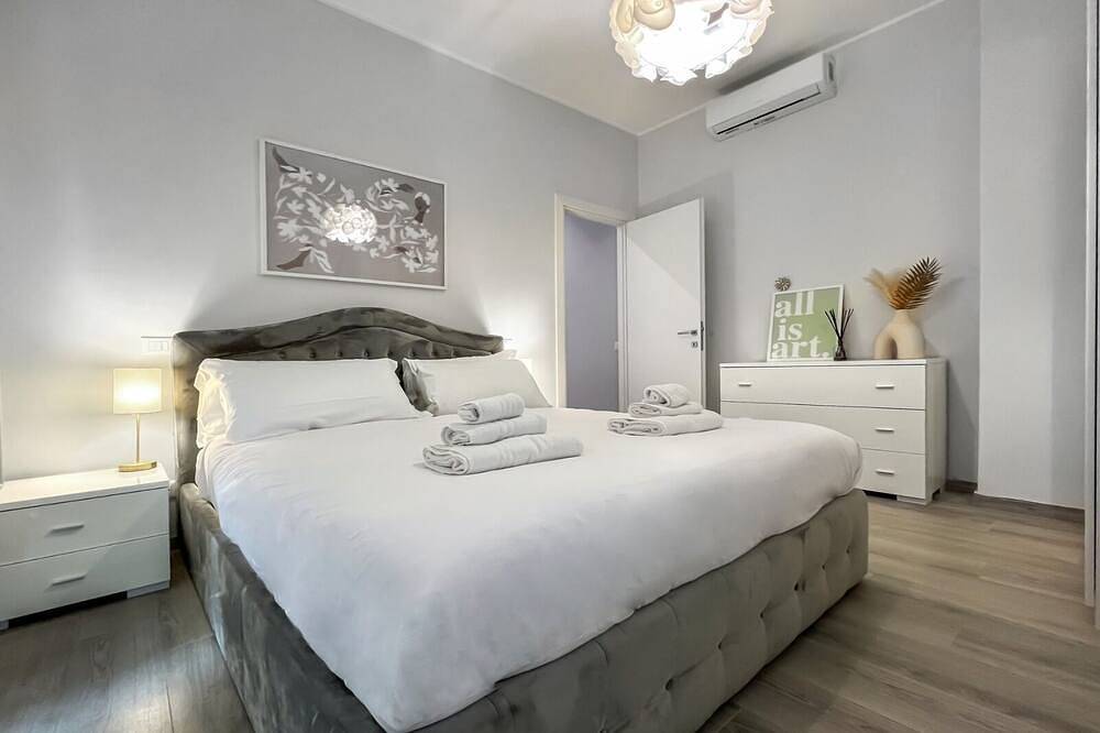 Appartamento intero, Luminoso Appartamento Ristrutturato con Posto Auto Privato in Eur (Roma), Roma