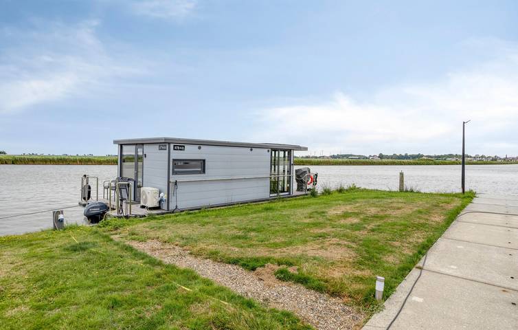 Ferienhaus für 4 Personen, mit Seeblick und Ausblick in Friesland - 2