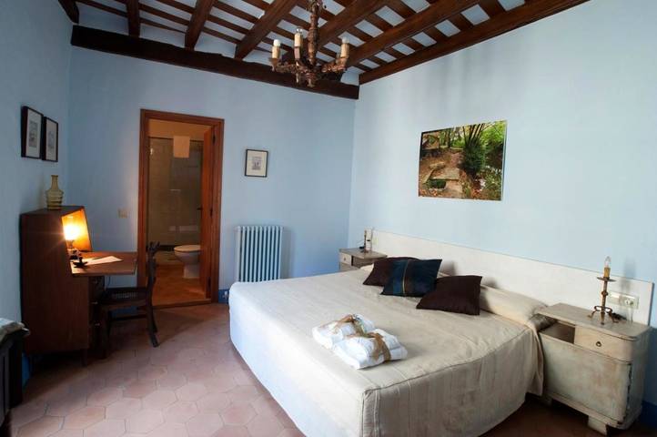 Casa rural para 21 personas, con Terraza y Jacuzzi además de Jardín y Piscina en Provincia de Gerona - 2