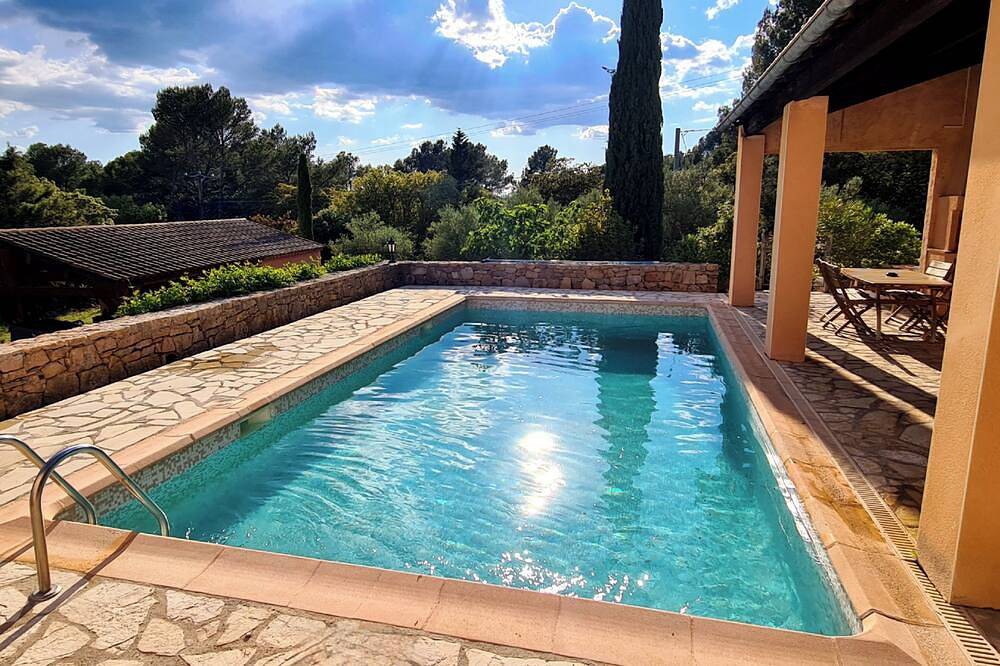 Villa Les Oliviers in Entrecasteaux, Brignoles region