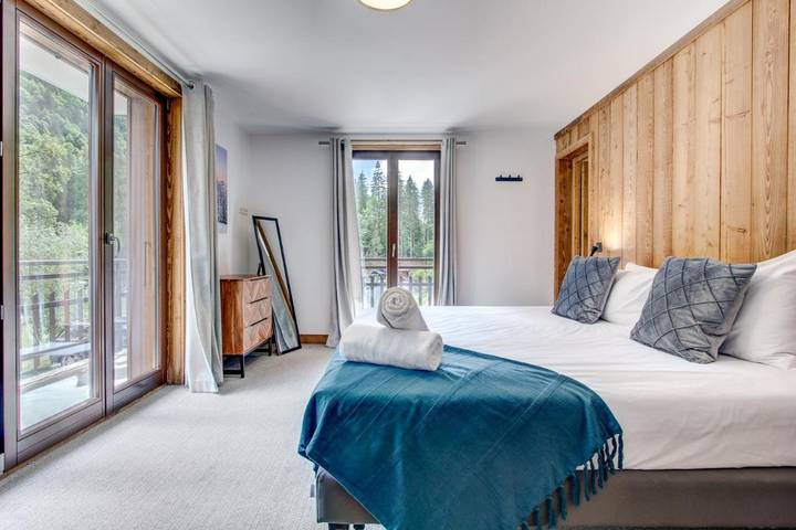 Hôtel pour 4 personnes, avec terrasse dans Lac de Montriond - 2