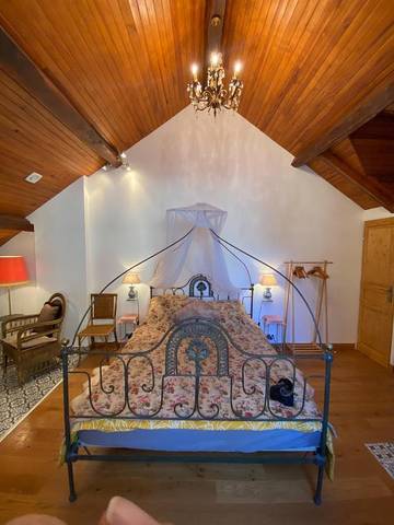Maison de campagne pour 2 personnes, avec jardin à Monteaux