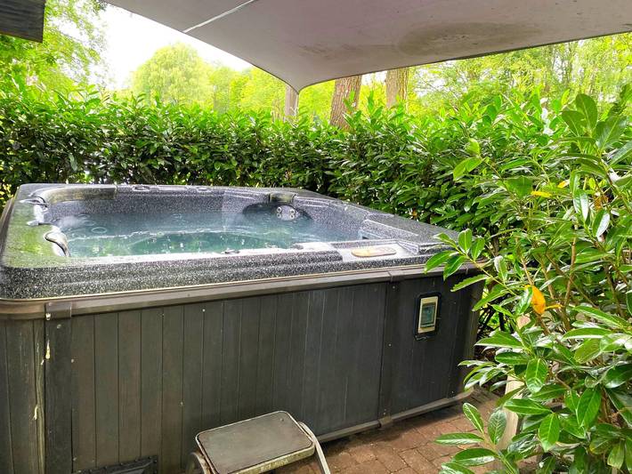 Ländlicher Luxus mit Jacuzzi in Veendam, Groningen und Umgebung