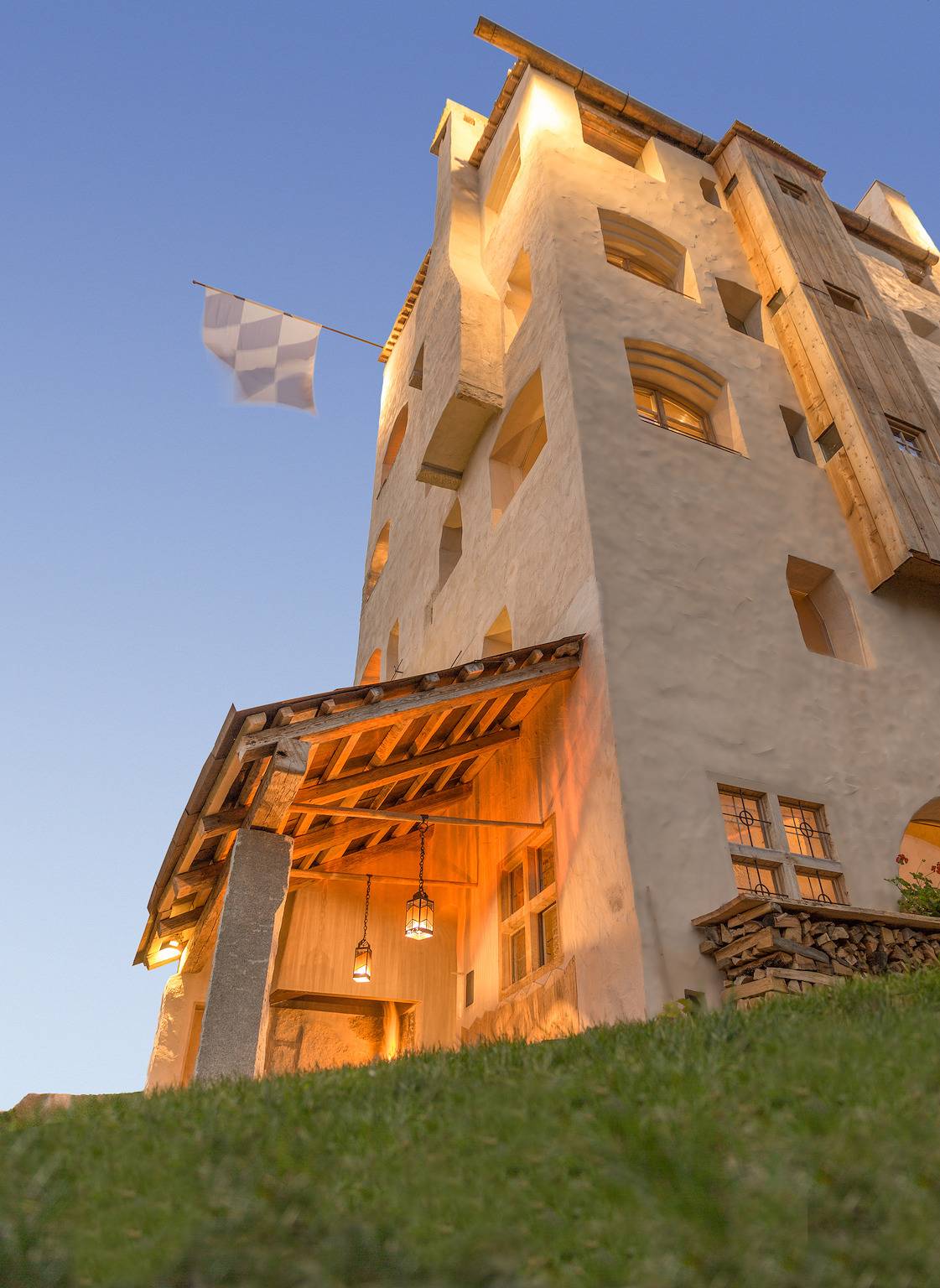 Ganze Ferienwohnung, Fürstenpalais im Turm zu Schloss Schedling in Trostberg, Landkreis Traunstein