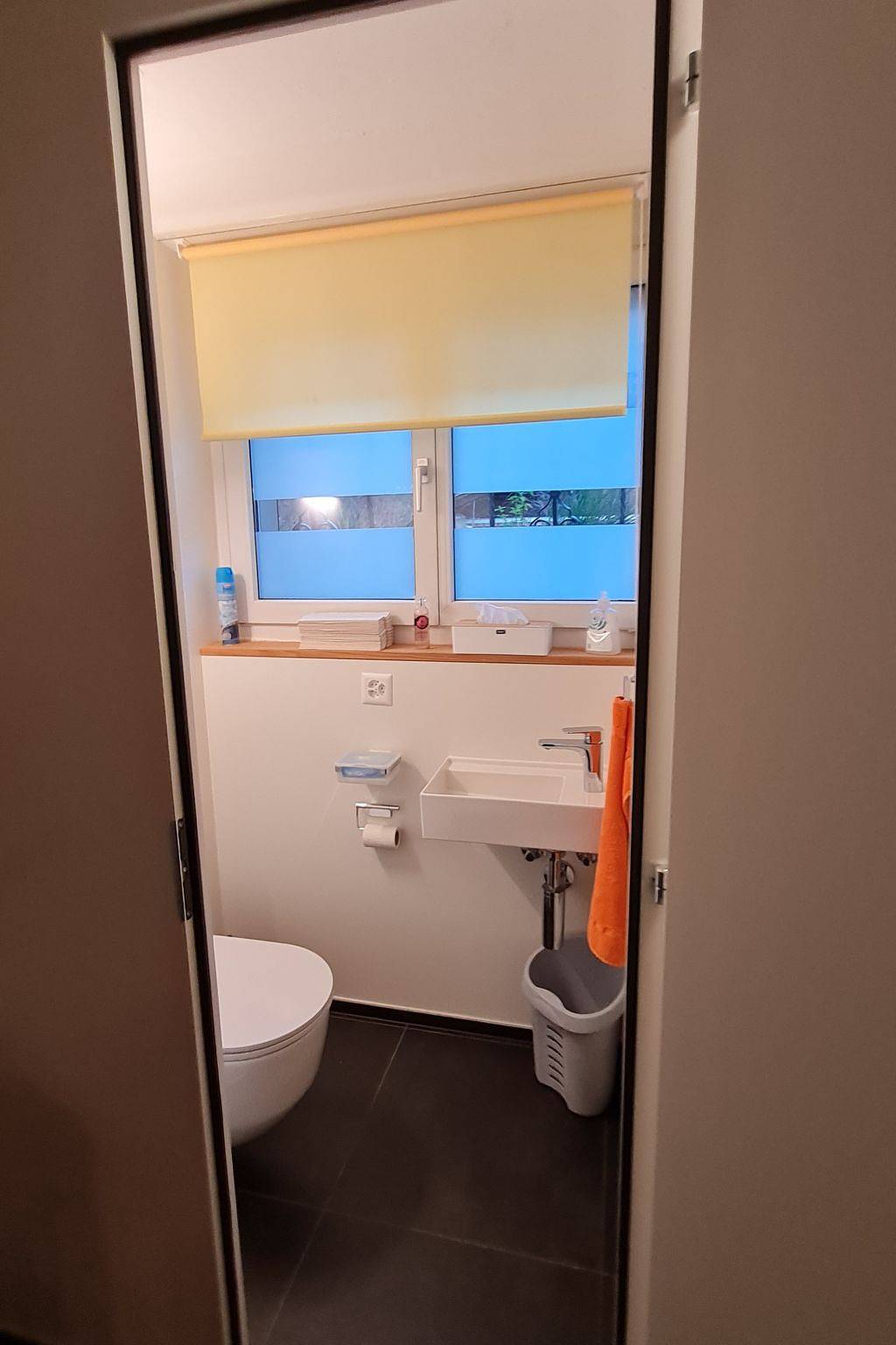 Ganze Ferienwohnung, Ferienwohnung für 2 Personen mit Garten in Mitlödi, Glarus Süd