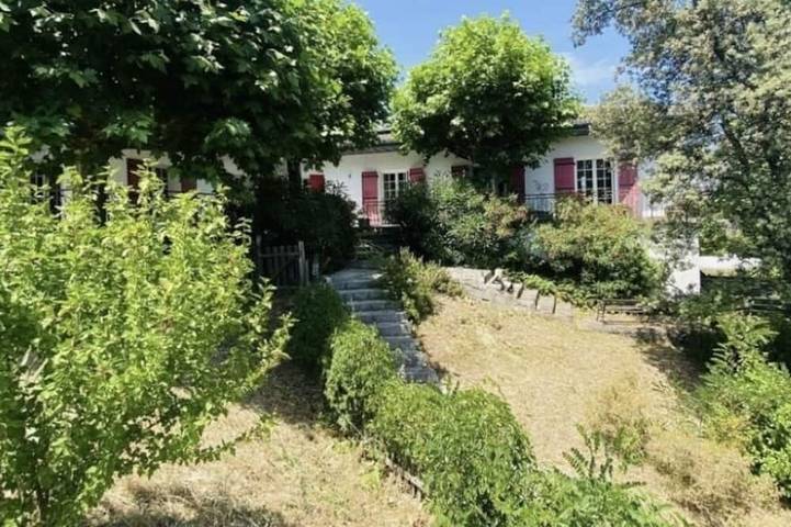Villa à flanc de colline in Saint-Ambroix, Parc national des Cévennes
