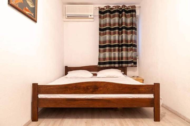 Ganze Wohnung, Geräumige 3-Zimmer-Wohnung im charmanten Stadtzentrum von Makarska. in Makarska, Makarska Riviera