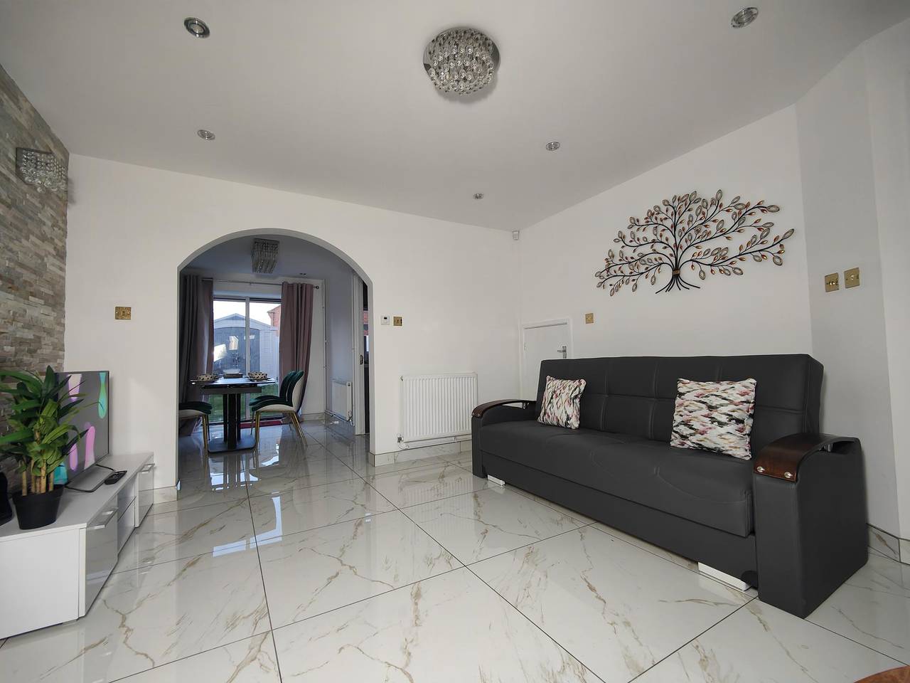 3 Bed House - Sleeps 7 - Garden - Parking - Wifi in Birmingham, Birmingham Area