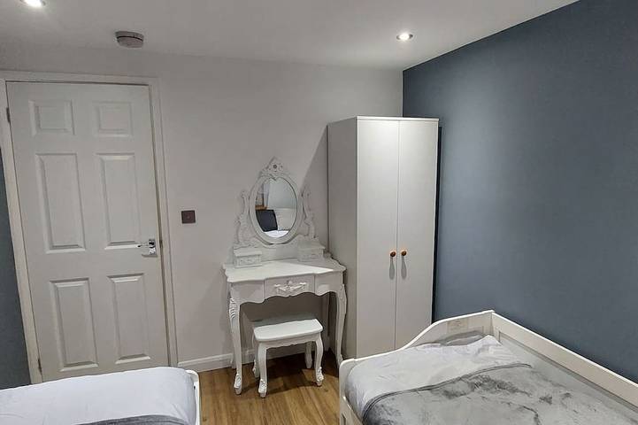 Apartamento entero, Lovely 2-Bed Apartment in Coventry in Coventry, Birmingham y alrededores
