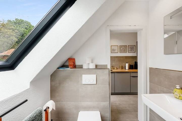 Ganze Wohnung, Modernes Loft am Rebberg im historischen Winzerhof mit Pool, Hunde erlaubt! in Norsingen, Ehrenkirchen