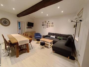 Gîte pour 7 personnes, avec jardin à Les Loges