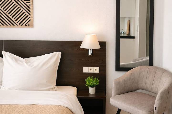 Ganze Wohnung, Modernes 1-Zimmer Apartment mit Küchenzeile in Sindelfingen, Landkreis Böblingen