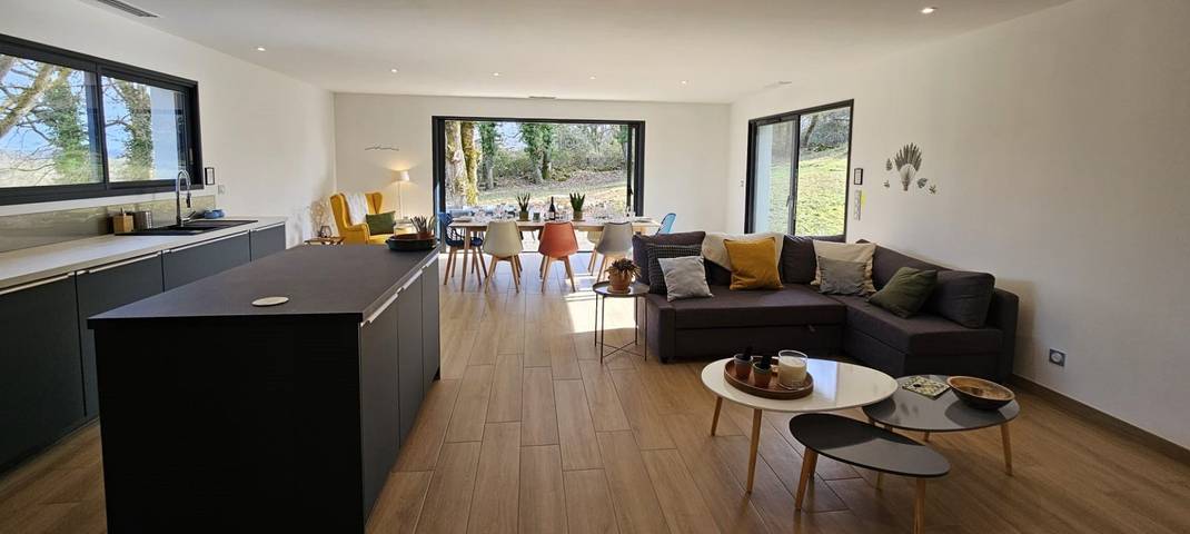 Gîte pour 4 personnes, avec terrasse et jardin, animaux acceptés à Salles-la-Source - 4