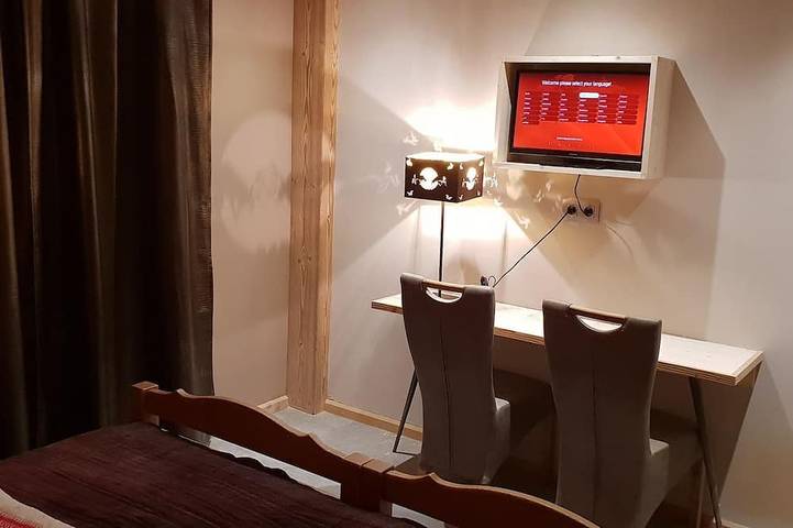 Gîte pour 8 personnes, avec balcon et sauna dans Lac de Montriond - 2