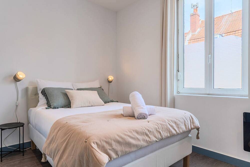 3 bedroom house with terrace near Lille in La Madeleine, Lille region