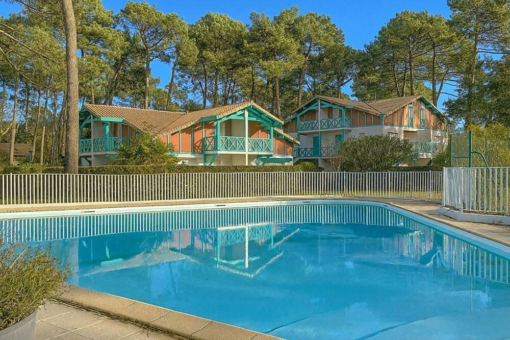 Ganze Wohnung, T2 Apartment mit Galerie, Terrasse und Haustiere erlaubt in Soustons, Côte d’Argent
