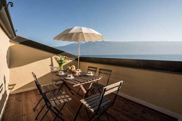 Ferienwohnung für 6 Personen, mit Terrasse und Garten sowie Seeblick in Gargnano