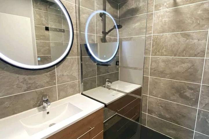 Apartamento entero, 3-room apartment Near Station, City Center And Shops in Bourg-en-Bresse, Región de Bourg-en-Bresse