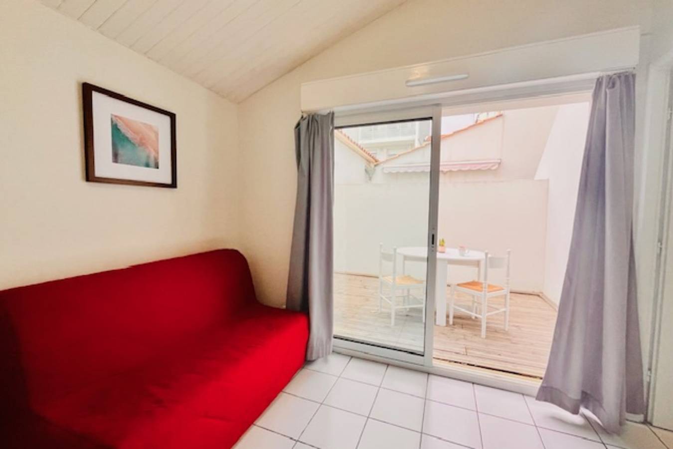 Studio entier, Studio avec terrasse proche vieux port in La Rochelle, Région de La Rochelle