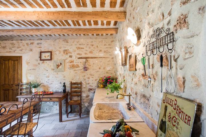 Maison de vacances pour 14 personnes, avec terrasse et jardin, animaux acceptés dans les Bouches-du-Rhône - 3