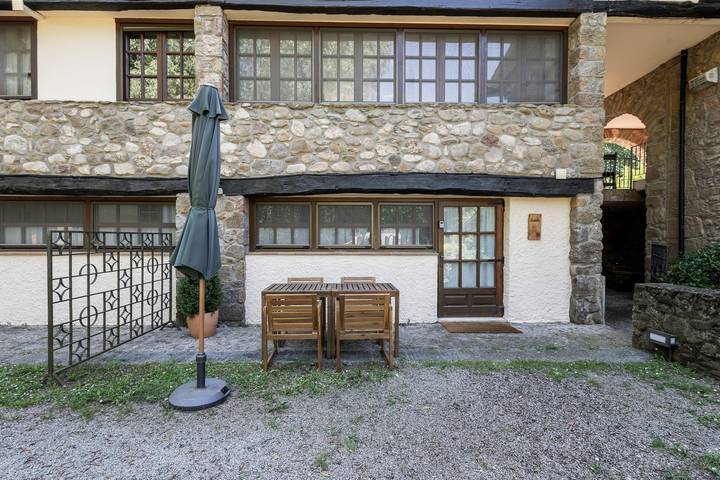 Casa rural para 4 personas, con jardín en Vall de Vianya - 2