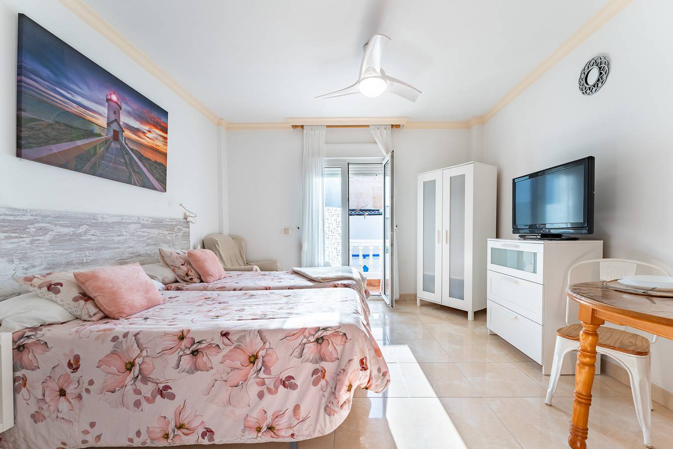 Geheel appartement, Malagasuite Levante 7 T in La Carihuela, Torremolinos