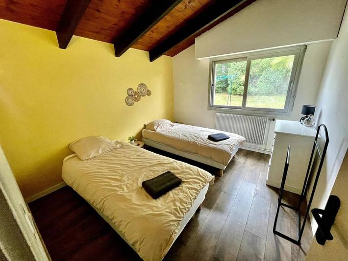 Location de vacances pour 11 personnes, avec jardin ainsi que piscine et terrasse à Belleville-sur-Vie - 4