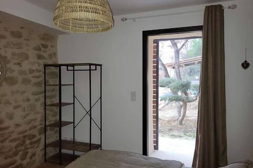Le cabanon de Piégon in Puyméras, Parc naturel régional du Mont-Ventoux