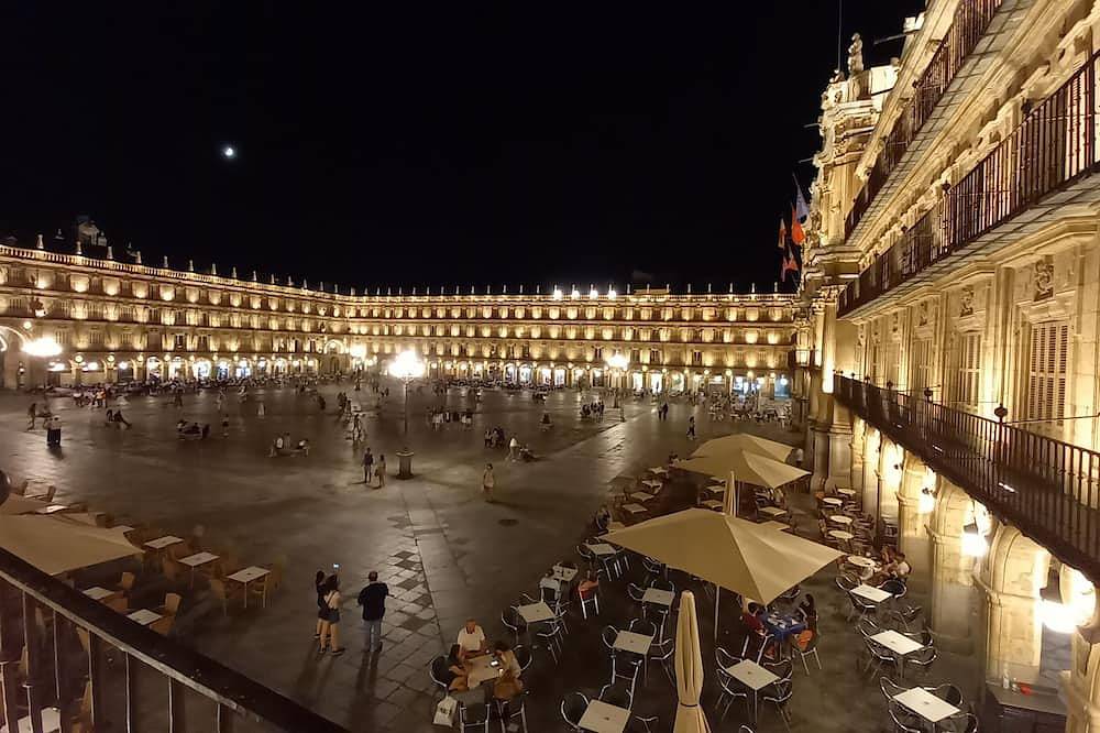 Entire apartment, Vip apartment with balconies to the Plaza Mayor in Centro (Salamanca), Salamanca