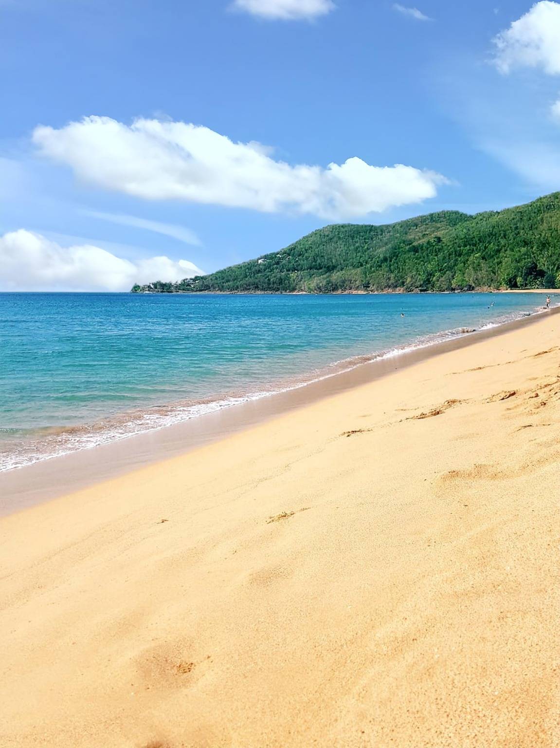 Entire apartment, Spacious Apartment in Deshaies with Sea View in Deshaies, Guadeloupe (Caribbean)