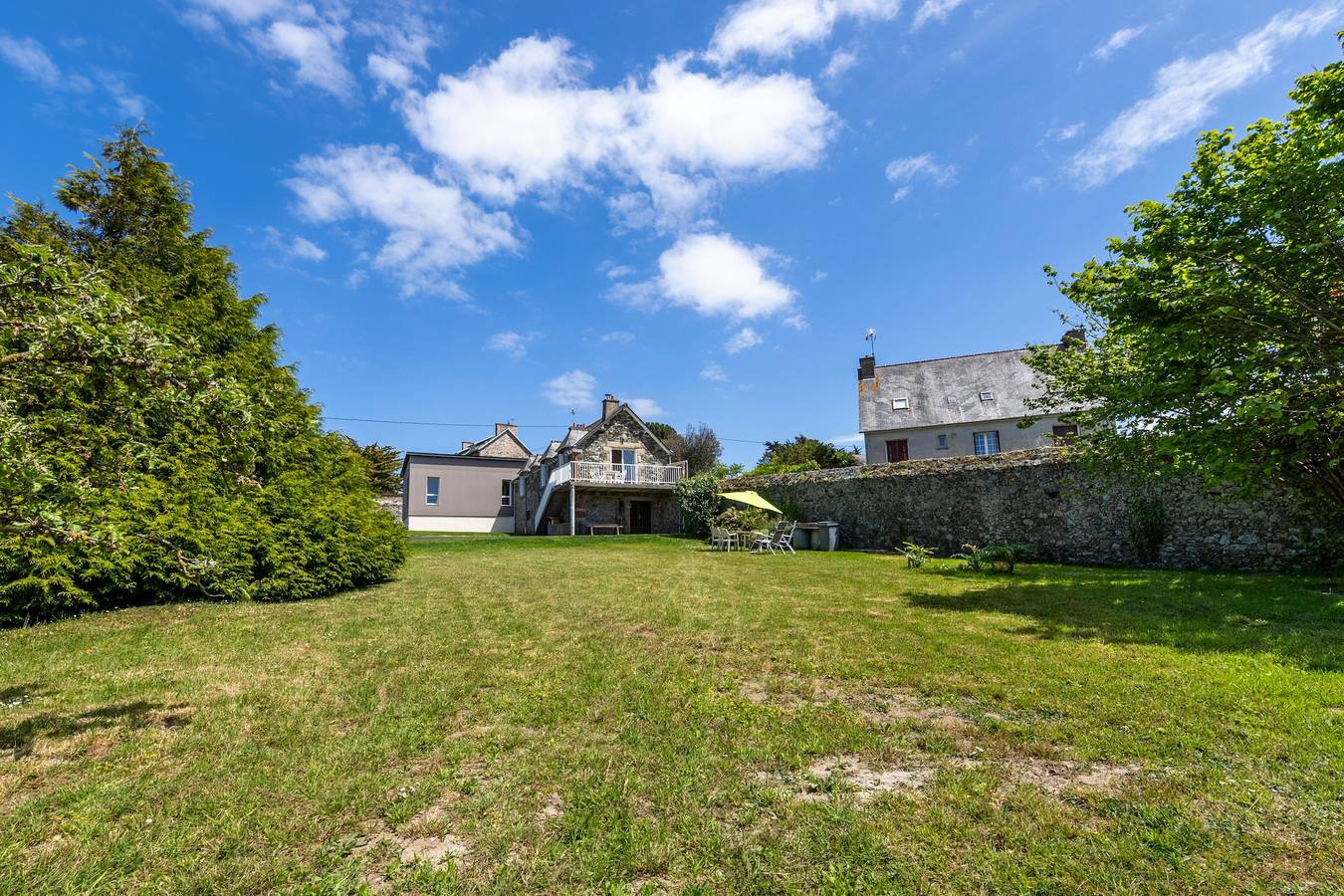 Jolie Brise - Maison Lumineuse avec Terrasse et Jardin in Dahouët, Pléneuf-Val-André