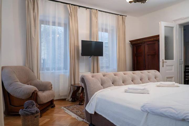 Gîte pour 4 personnes, avec vue ainsi que terrasse et jardin dans Poiana Brasov - Brasov - 3