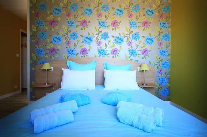 Location de vacances pour 10 personnes, avec jardin et jacuzzi dans Plage du Ruguel - 2