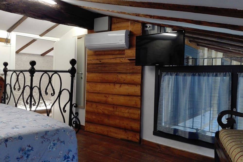 Ganze Wohnung, Dama Apartment - Das Kapitänshaus in Sulzano, Iseosee