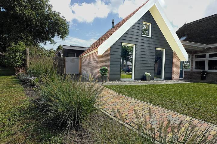 Ferienhaus für 2 Personen, mit Sauna und Garten sowie Whirlpool, mit Haustier