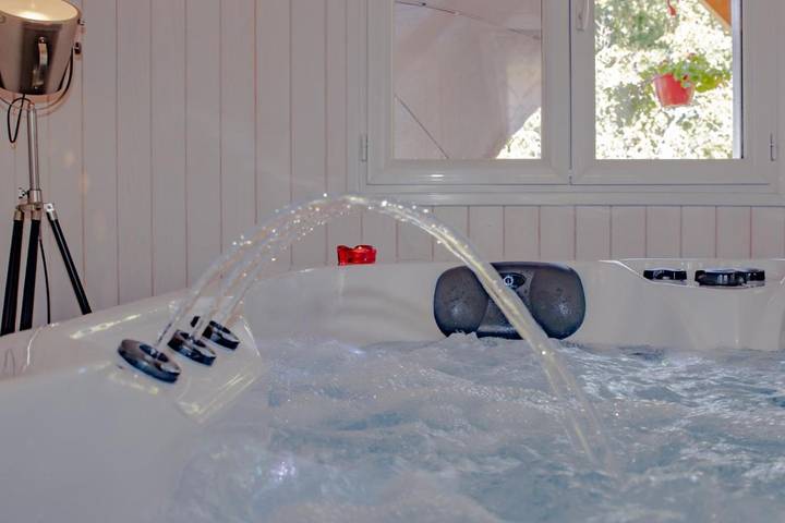 Chambre d’hôte pour 2 personnes, avec jardin ainsi que terrasse et vue en Corrèze - 4