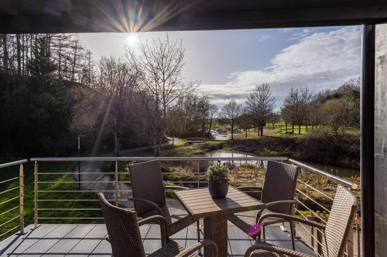 Chalet Viadukt I Terrasse I Seeblick I Wandern in Hillesheim, Vulkaneifel