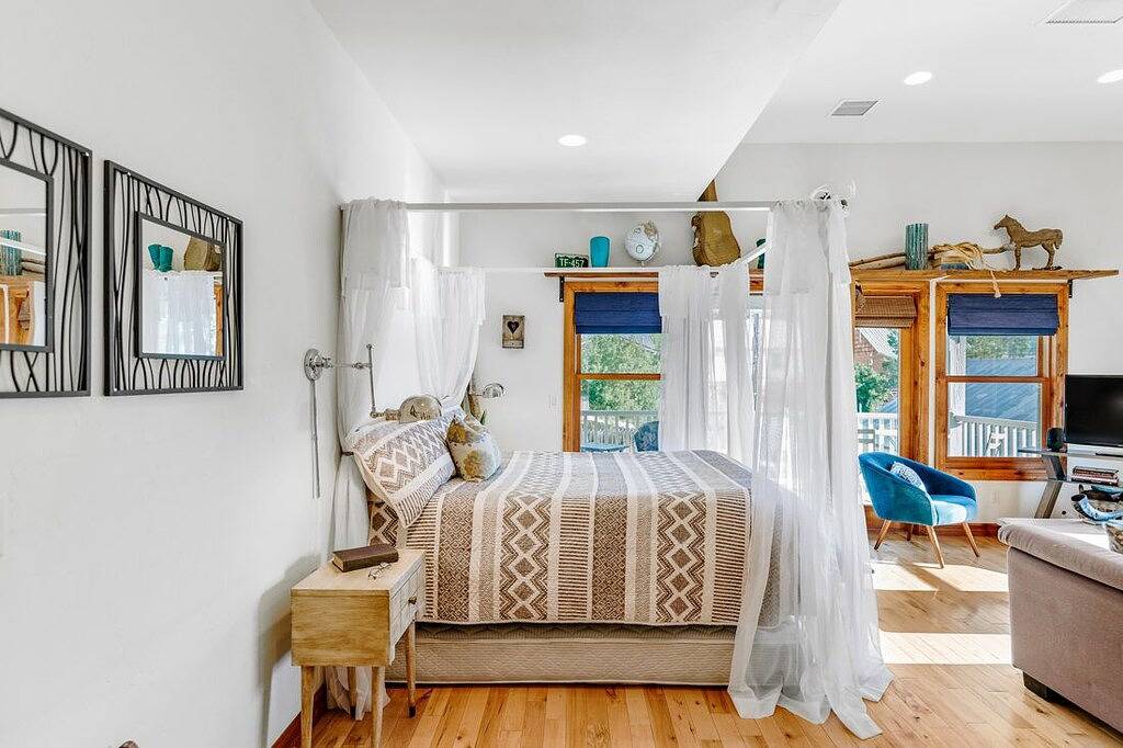 Ganze Wohnung, Schickes Loft in der Innenstadt mit toller Aussicht! in Pagosa Springs, San Juan National Forest