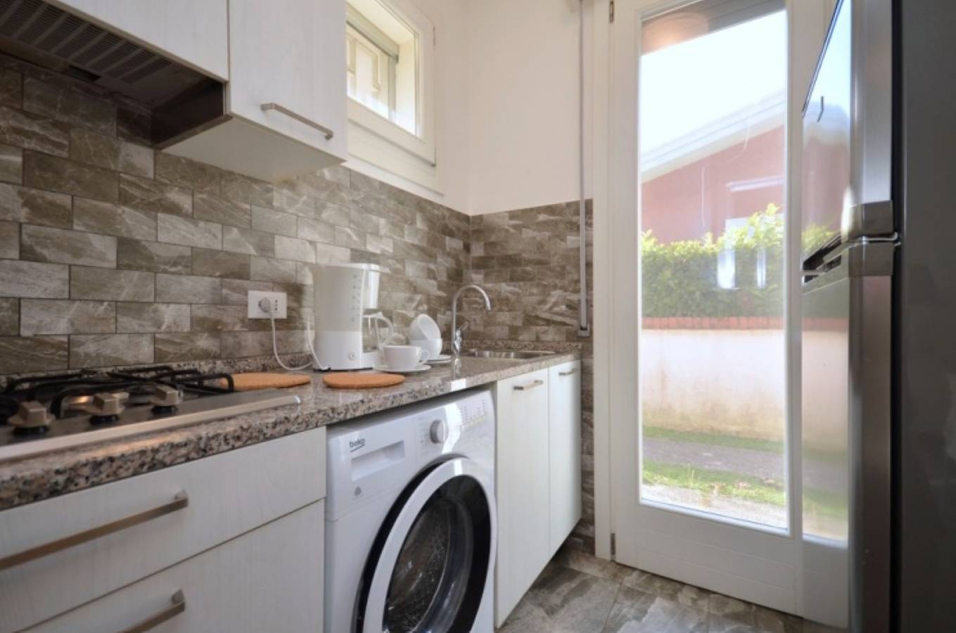 Schöne Villa mit Garten und Grill in Strandnähe in Bibione, San Michele al Tagliamento