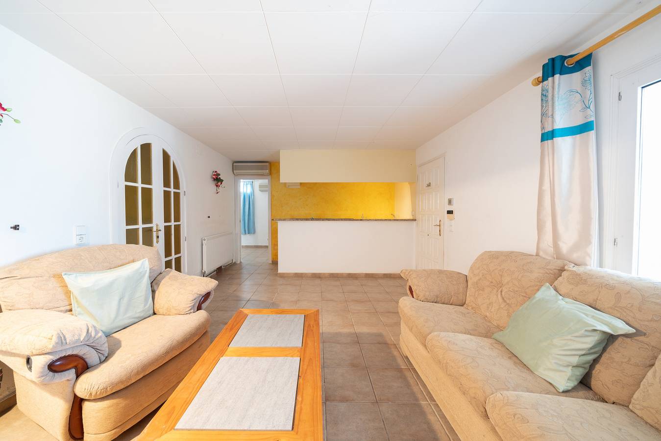 Adriana in l'Escala, Upper Empordà