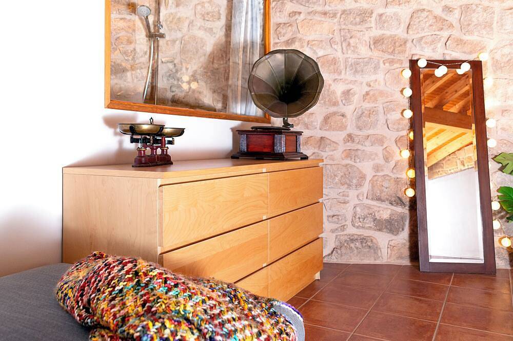 Charming barn in the Matarraña, patio with barbecue and Ac - Casa de las Letras in Lledó, Teruel Region