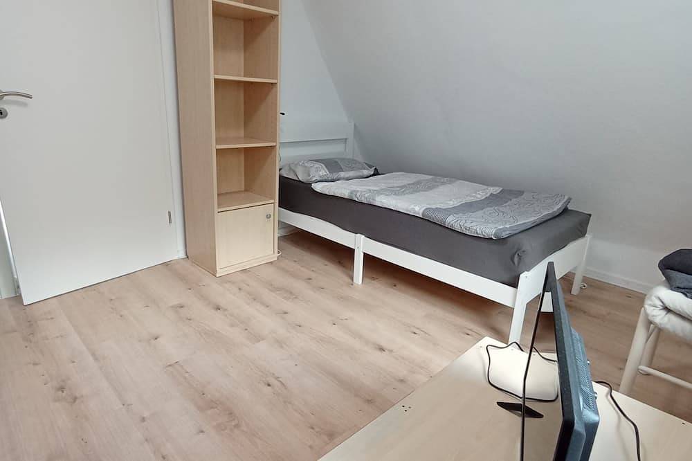 Ganze Wohnung, Gemütliche Dachgeschosswohnung am Großensee – Erholung vor den Toren Hamburgs in Großensee, Kreis Stormarn