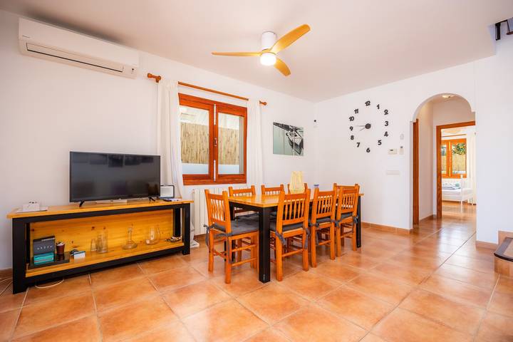 Villa Balena with Private Pool, Sea Views, Wi-Fi, and Air Conditioning in Sa Ràpita, Campos
