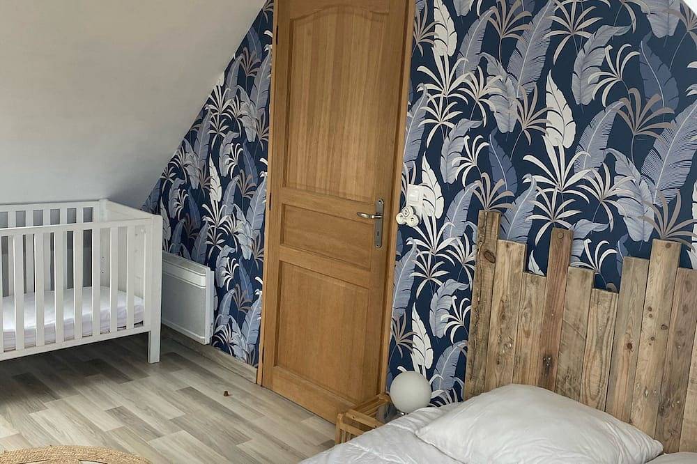 Petit Coin du Port in Loguivy de la Mer, Ploubazlanec