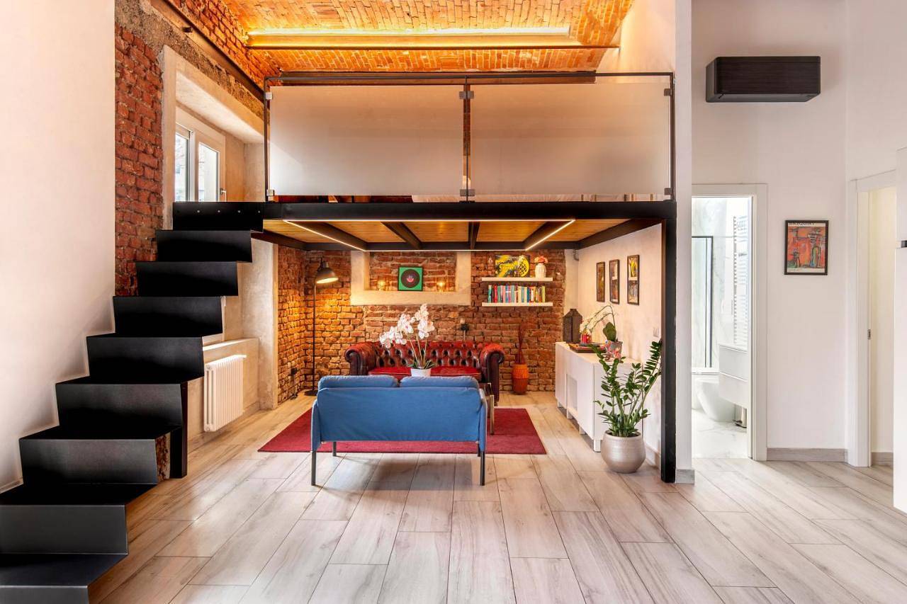 Appartement entier, Pop Art Loft con Giardino Privato in Busto Arsizio, Province de Varese