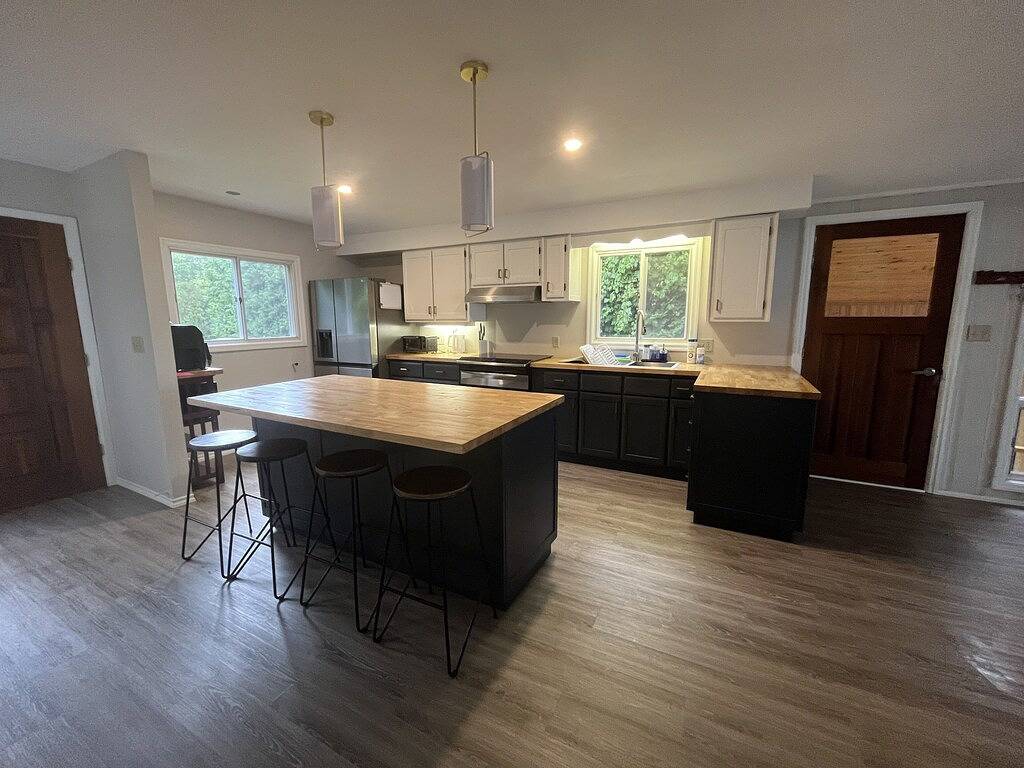 Cottage for 12 Guests in Kawartha Lakes