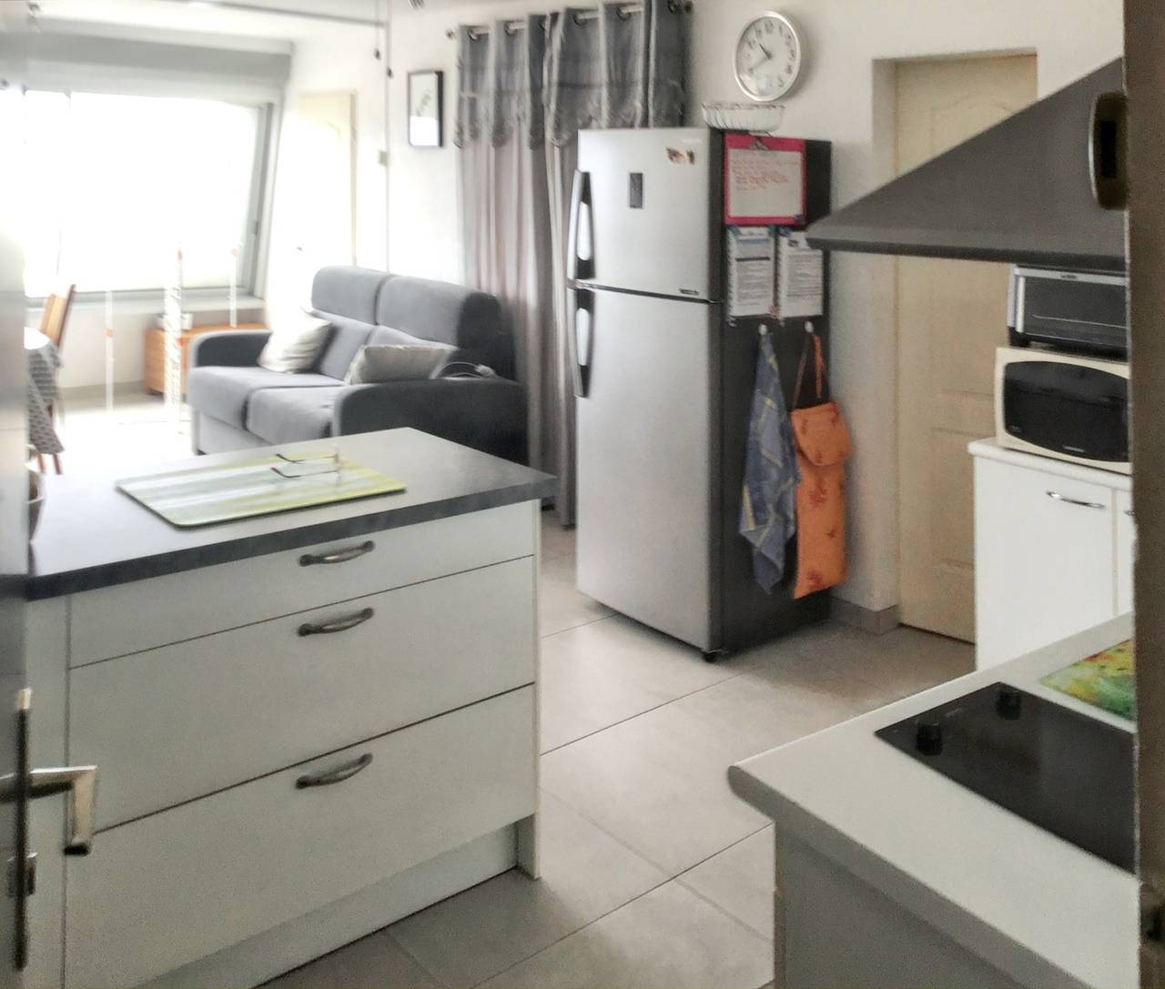 Appartement entier, Appartement charmant au Grau-du-Roi avec piscine partagée in Port Camargue, Le Grau-du-Roi